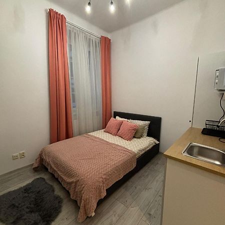Vistula Riverside-Kazimierz Old Town Apartments Краків Екстер'єр фото