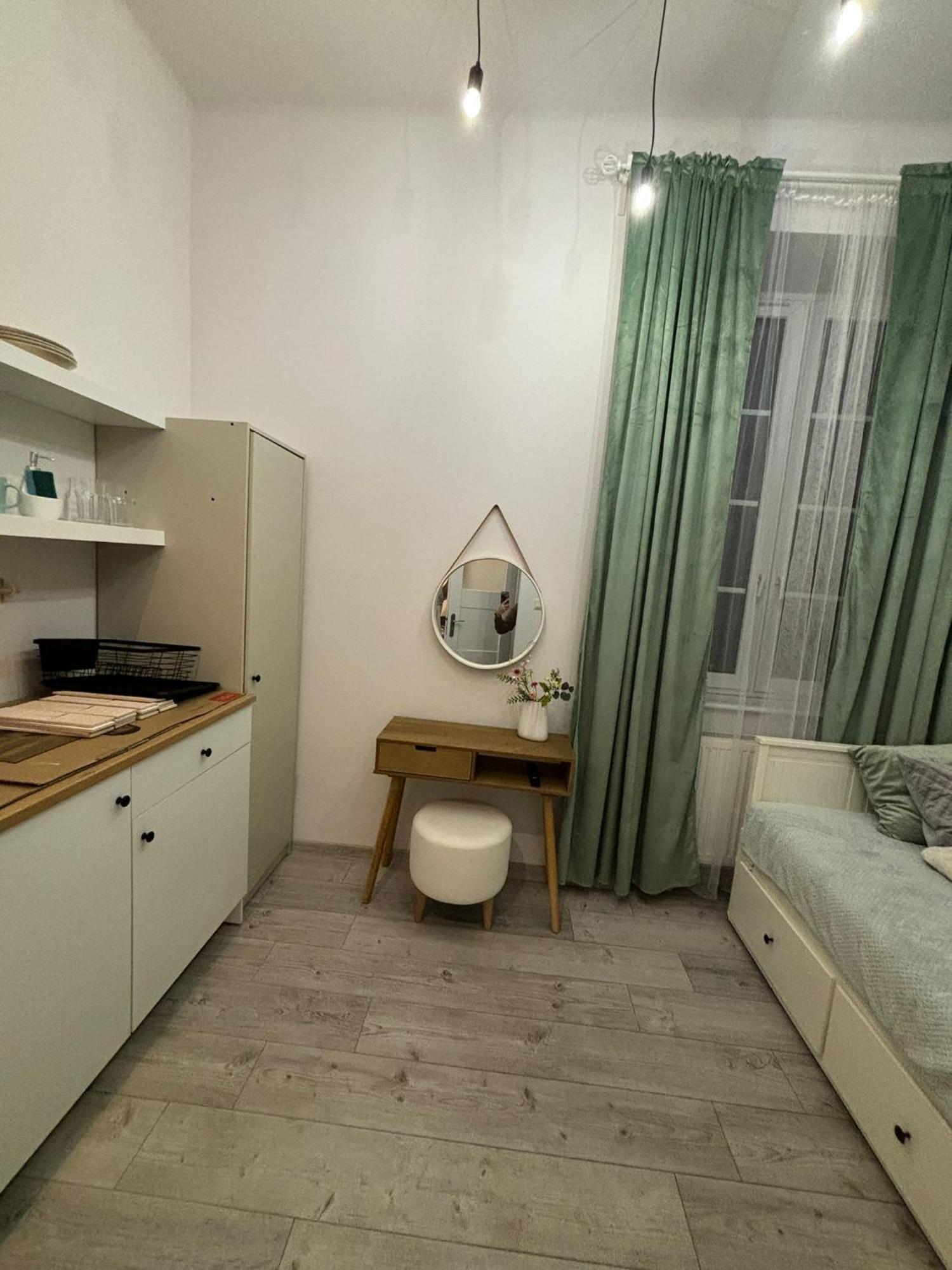 Vistula Riverside-Kazimierz Old Town Apartments Краків Екстер'єр фото